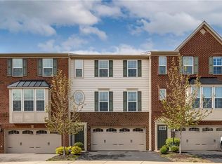 802 Pointe View Dr, Mars, PA 16046