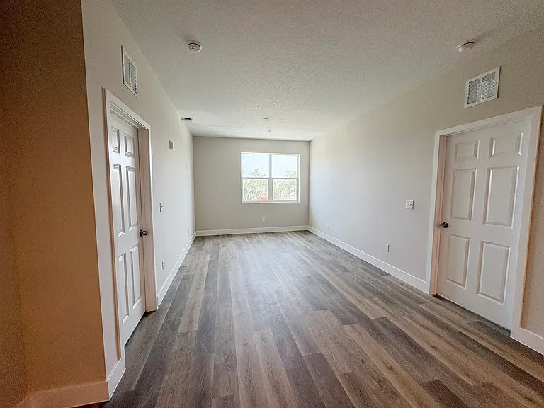 4424 S Texas Ave #306 — Photo 11