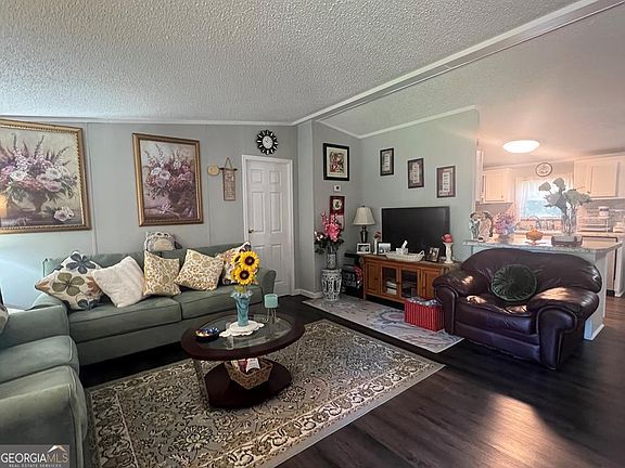 2nd image of 166 Pebble Hills Rd