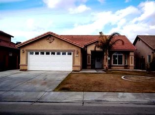 802 New Zealand Dr, Bakersfield, CA