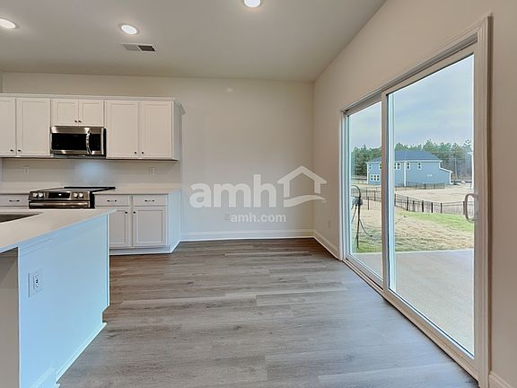 4th image of 4709 Summit View Ct