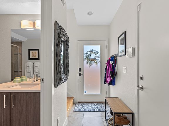 Entry way