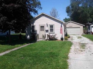 255 29th Ave, East Moline, IL 61244