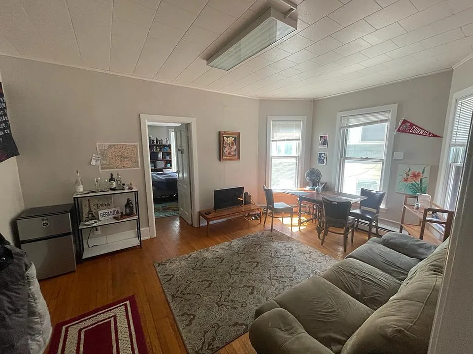 110 Cook St #1