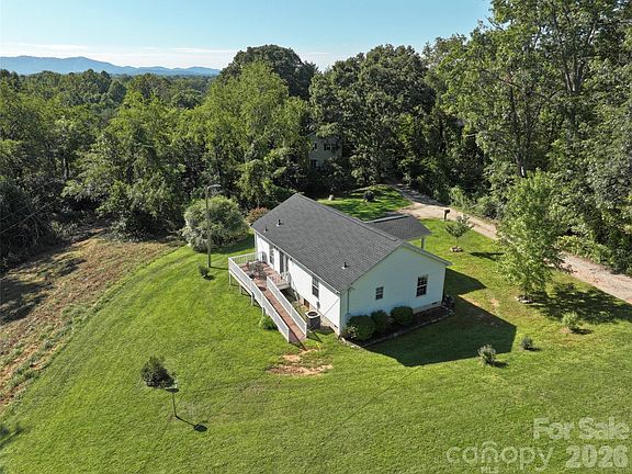 2nd image of 9 Sun Ridge Road