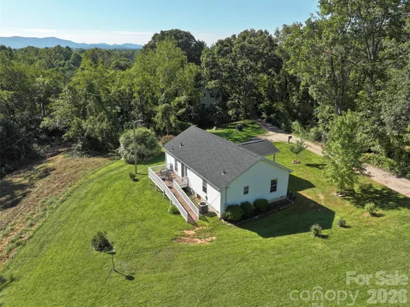 9 Sun Ridge Road, Asheville, NC 28806
