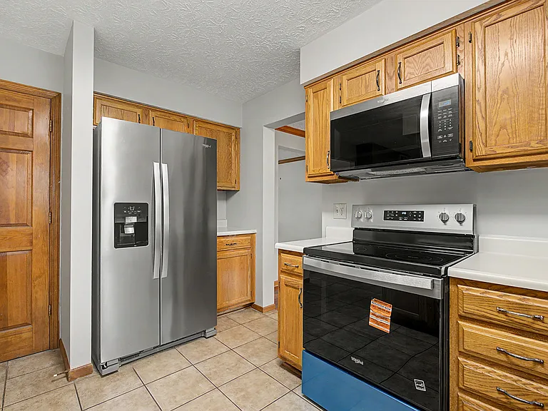 2242 Rosina Dr — Photo 18