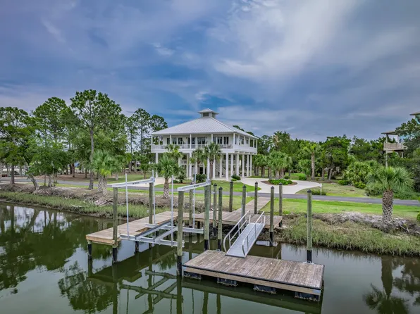123 Cedar Island Way, Crawfordville, FL 32327