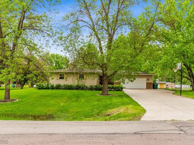 205 Park Dr, Harwood, ND, 58042