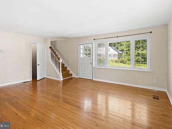 3rd image of 13 Rodney Rd