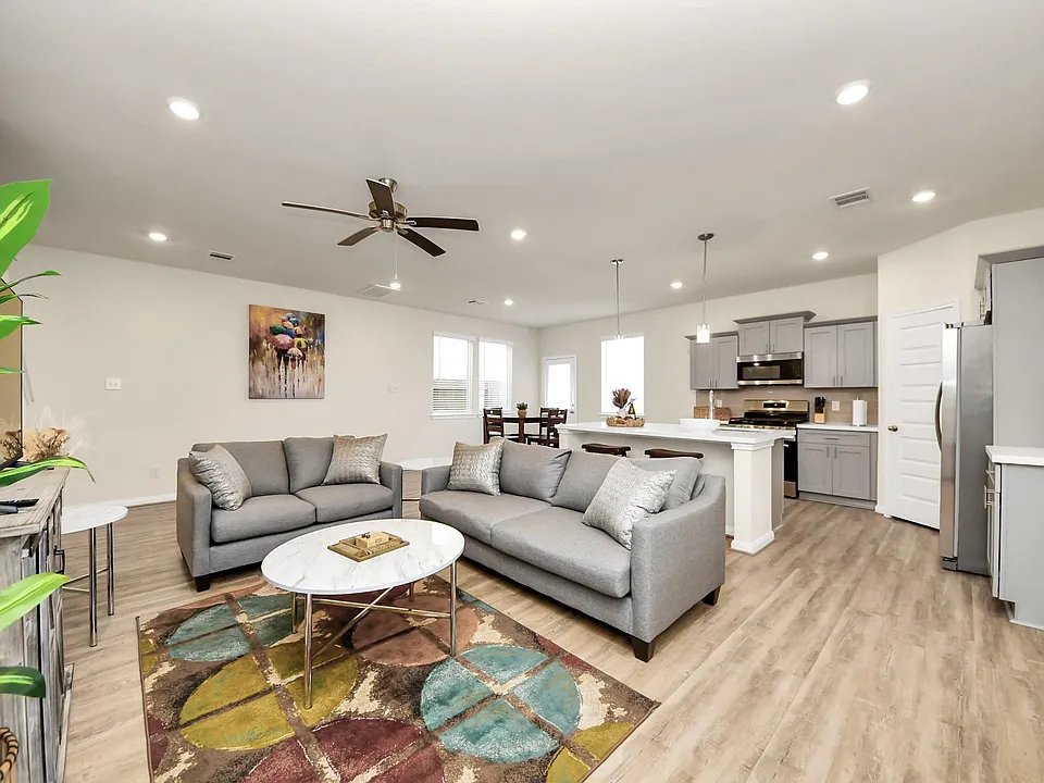 14967 Eagle Feather Dr