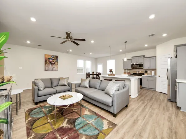 14967 Eagle Feather Dr, Houston, TX 77090