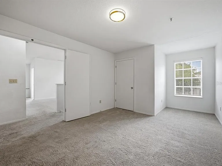 1612 Columbia Arms Cir #237 — Photo 15
