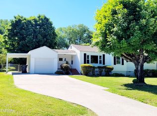 308 Naueda Dr, Knoxville, TN 37912