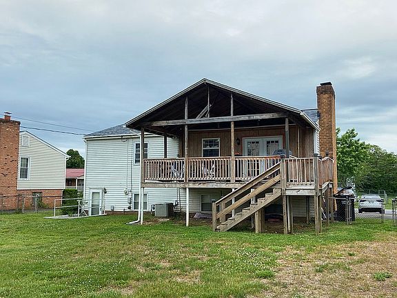 2nd image of 447 Stoneacres Dr