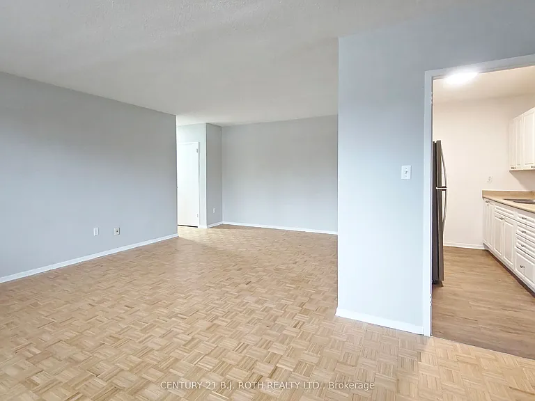 37 Peel St #301 — Photo 3