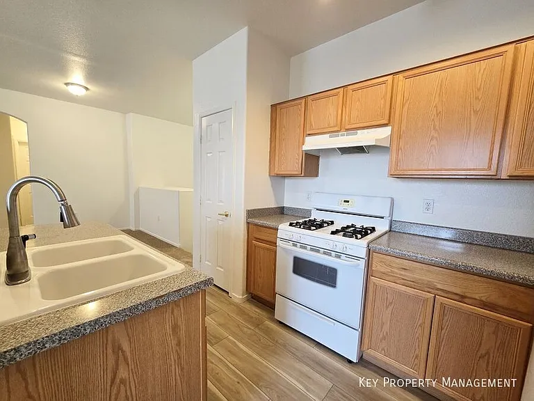 6320 Desert Leaf St #1 — Photo 8