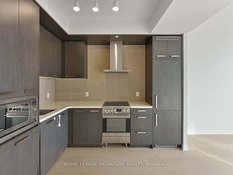 120 Bayview Ave #S308 — Photo 10