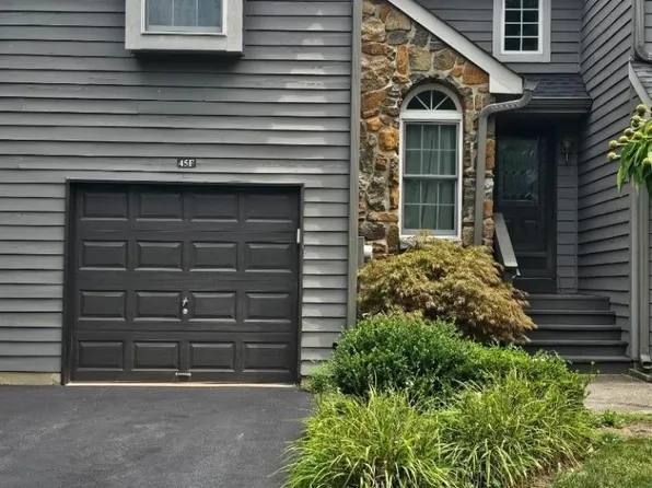 45F Chicopee Dr, Princeton, NJ 08540