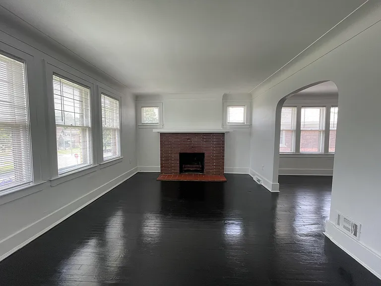 4708 Lakewood St — Photo 6