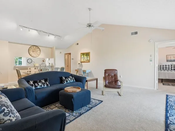 3021 Sandpiper Bay CIR #E303, NAPLES, FL 34112