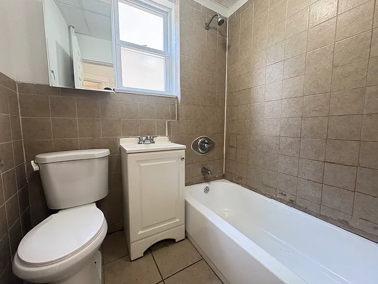133 Boyd Ave #1 — Photo 7