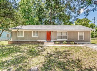 610 S 9th St, Macclenny, FL 32063