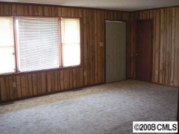 4th image of 1117 King St