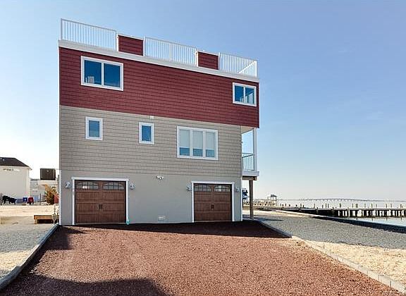 3rd image of 310 N 15th St