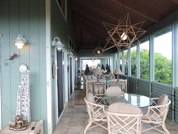 Lanai main house