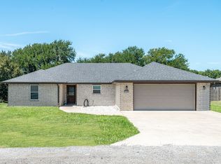 209 Hilltop Cir, Blue Ridge, TX 75424