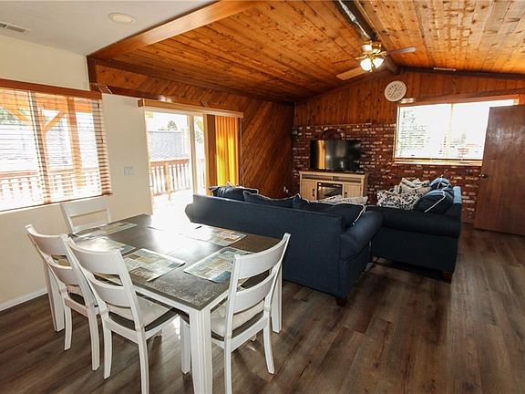 3rd image of 879 Pinon Ln