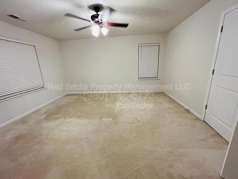 9315 Grand Valley Dr — Photo 20