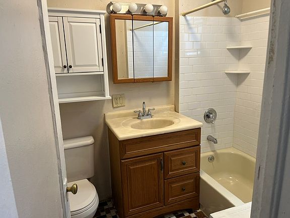 4th image of 3208 John F Kennedy Blvd #2F