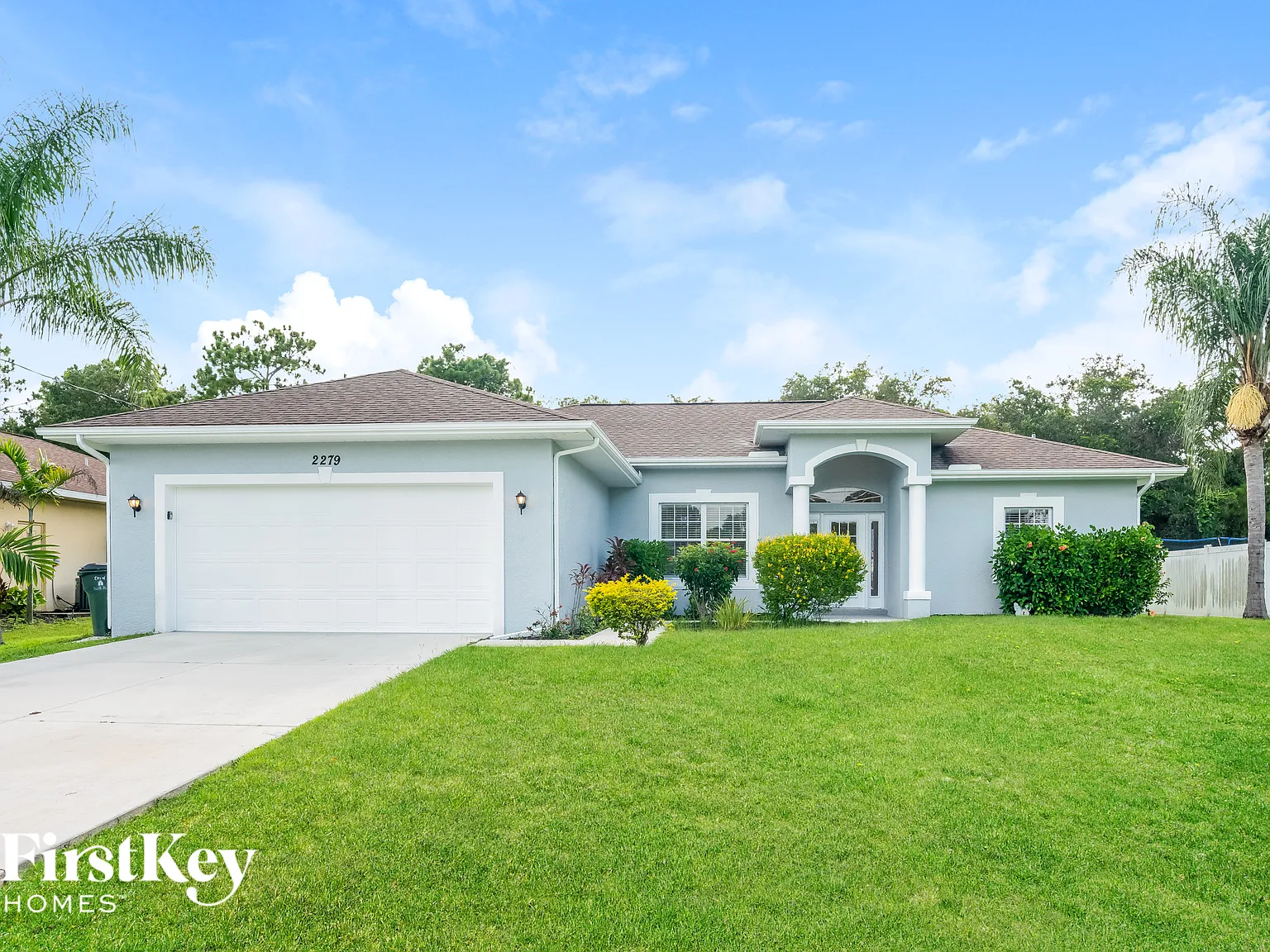 3 bed, 2.0 bath, 1586 sqft, $2,015 — Photo 1