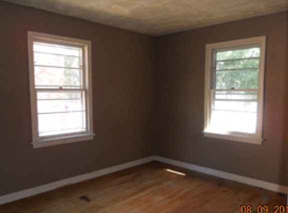5th image of 511 Glendale Blvd