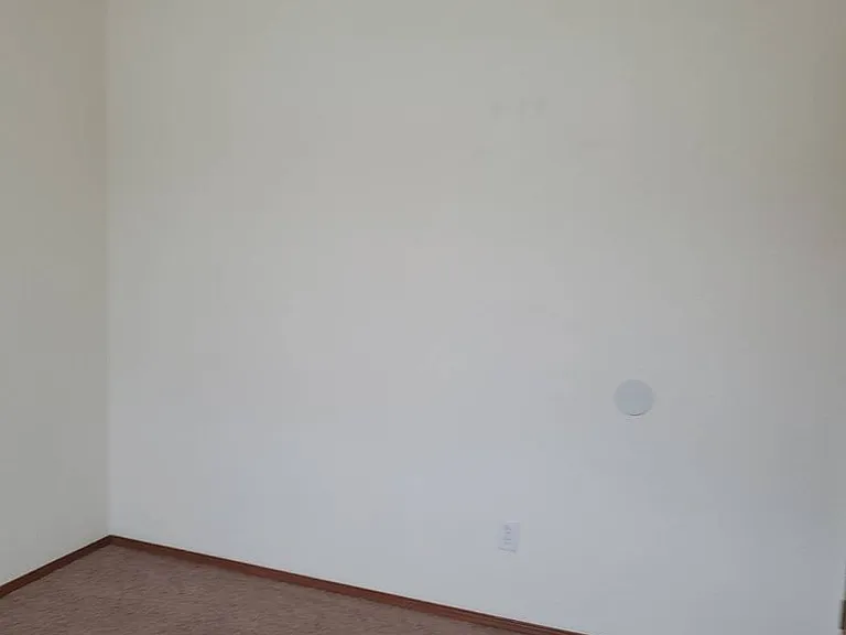 1216 W Franklin St — Photo 9