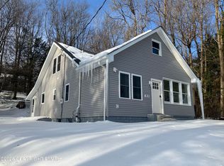 92 Kinney Ave, Mount Pocono, PA 18344