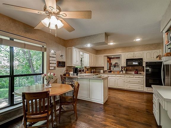 5th image of 1528 Idyllwild Dr