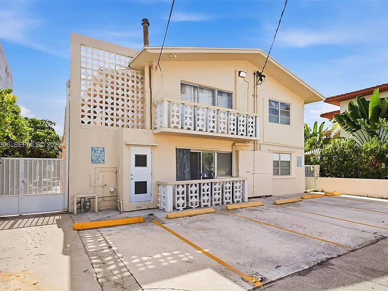 7434 Harding Ave #9 — Photo 3