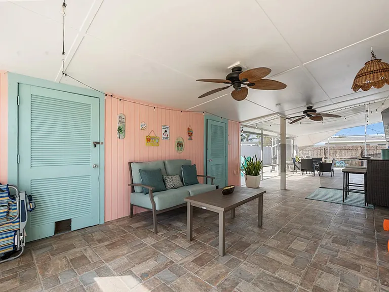 320 Belair Ave — Photo 22