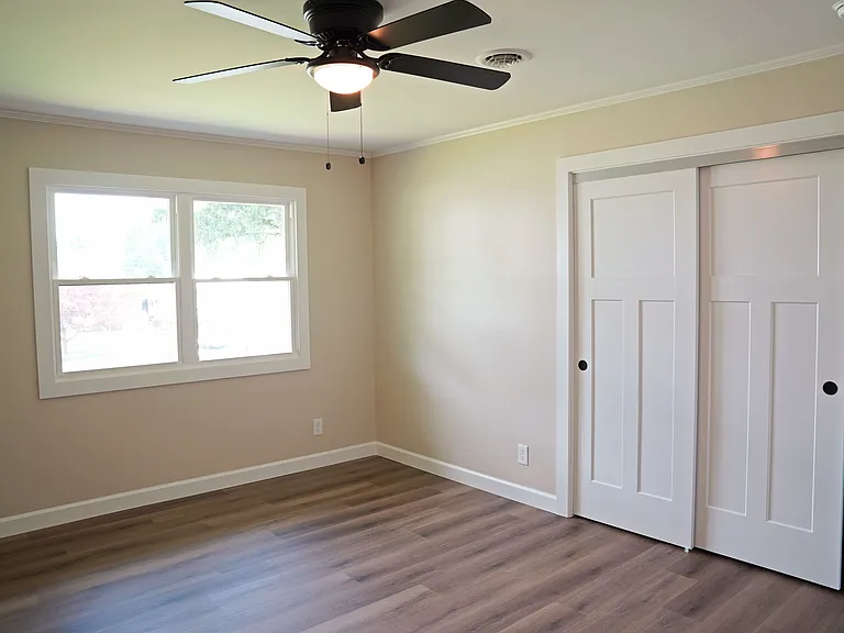 612 Southgate Rd — Photo 20