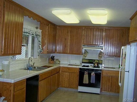 4th image of 51741 S Ponderosa Way