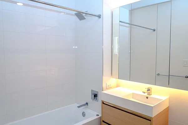 Rented by Metro Loft Management | media 3