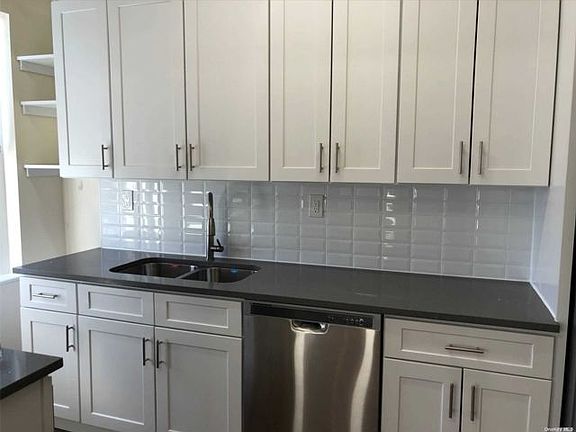 2nd image of 16 New St APT 2A