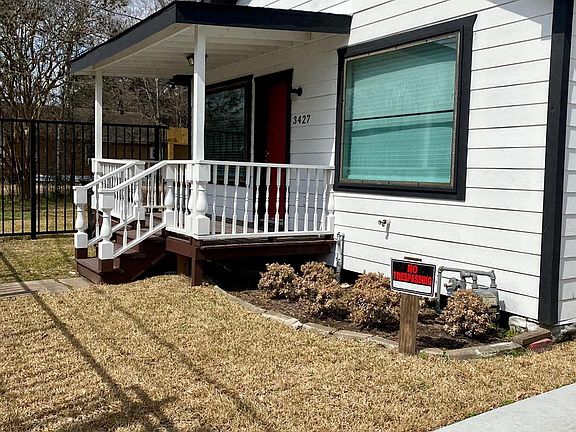 3rd image of 3427 Hadley St