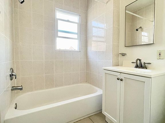 2nd image of 485 Riverdale Dr APT 4