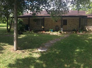 508 S East St, Edna, TX 77957