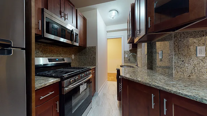 Rented by Bond New York | media 20