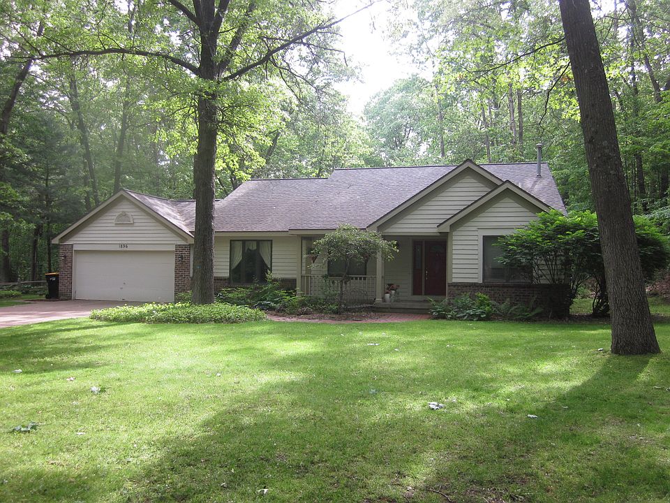 1st image of 1896 Country Brook Dr SE